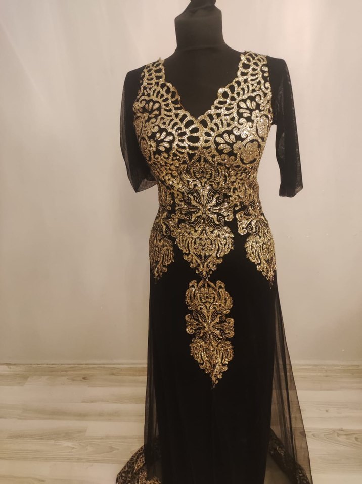 Altın İşlemeli Uzun Kadın Kına Elbisesi - Görsel 2