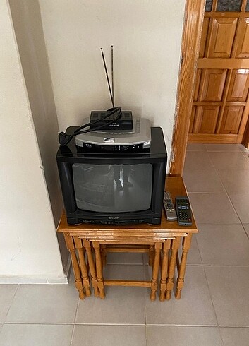 Sharp 37 ekran tv  - Görsel 2