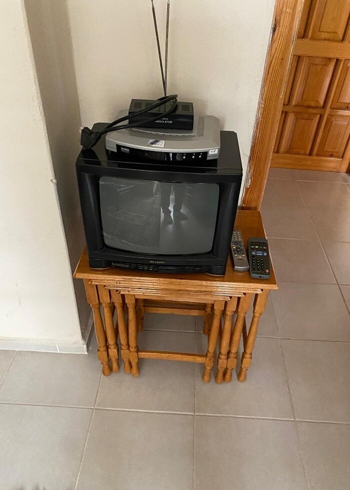 Sharp 37 ekran tv  - Görsel 3