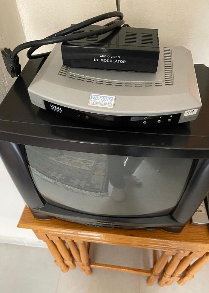 Sharp 37 ekran tv  - Görsel 4