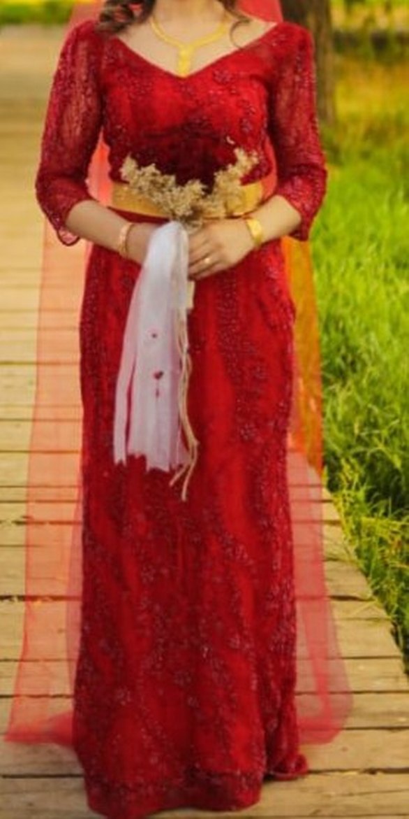 Uzun Kollu Kırmızı Nakışlı Kına Elbisesi - Görsel 2