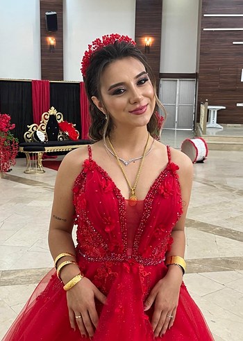 Kırmızı İşlemeli ince askılı kına Elbisesi - Görsel 3