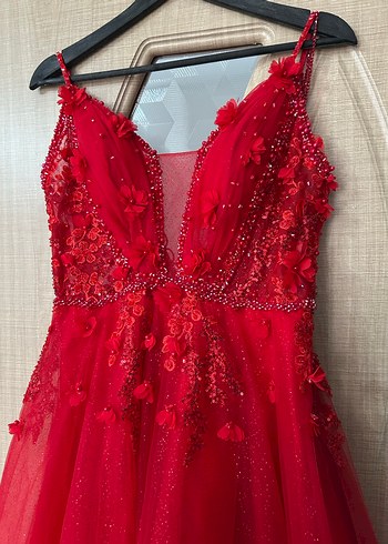 Kırmızı İşlemeli ince askılı kına Elbisesi - Görsel 8