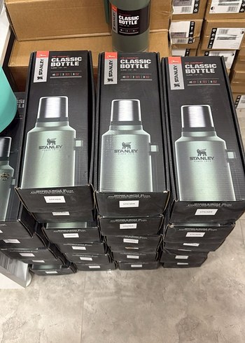 Stanley 1,9 litre  Vakum İzolasyonlu Termos Yeşil - Görsel 2