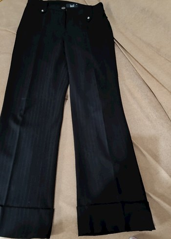 Düğmeli Siyah Kadın Kumaş Pantolon - Görsel 3