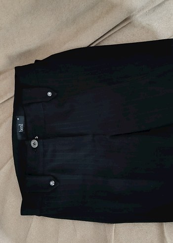 Düğmeli Siyah Kadın Kumaş Pantolon - Görsel 2