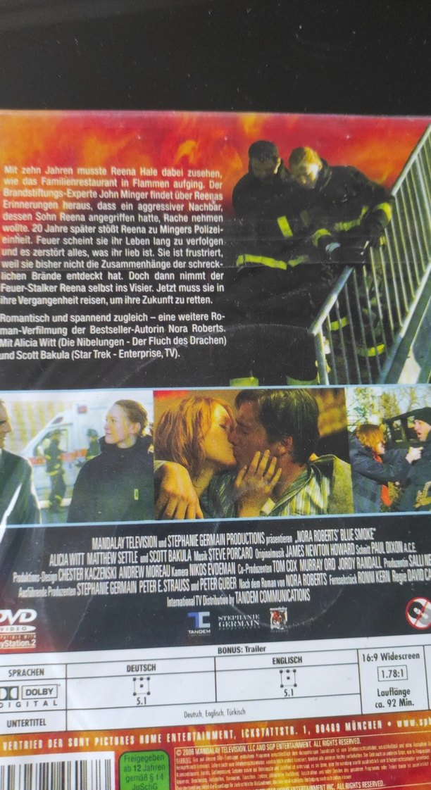 Blue Smoke Kundak DVD Türkçe Dublaj - Görsel 2