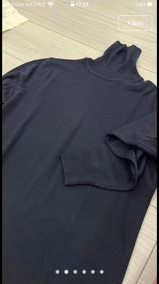 Siyah Boğazlı Kadın Triko - Görsel 2