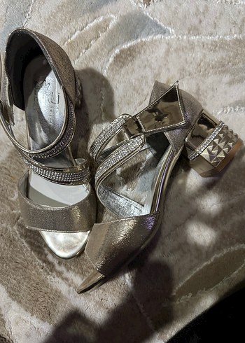 Gold renkli çocuk abiye ayakkabı - Görsel 3