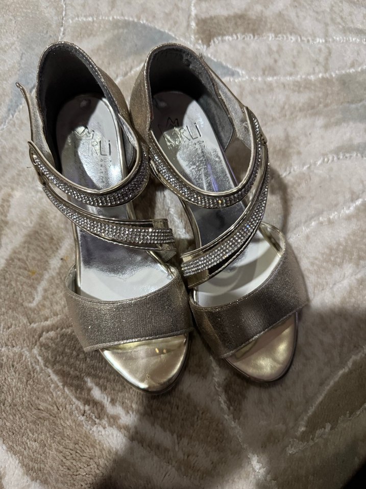 Gold renkli çocuk abiye ayakkabı - Görsel 4