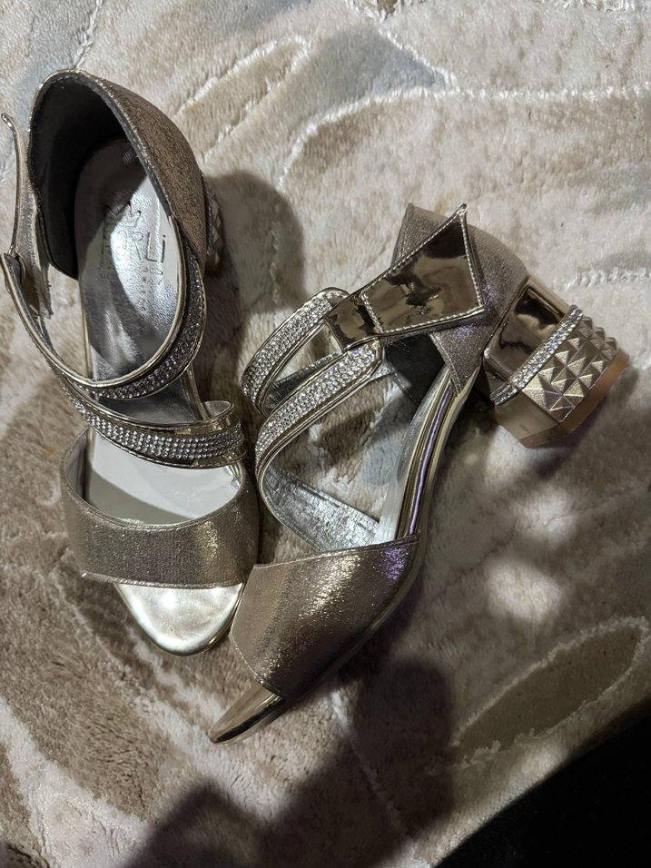 Gold renkli çocuk abiye ayakkabı - Görsel 3