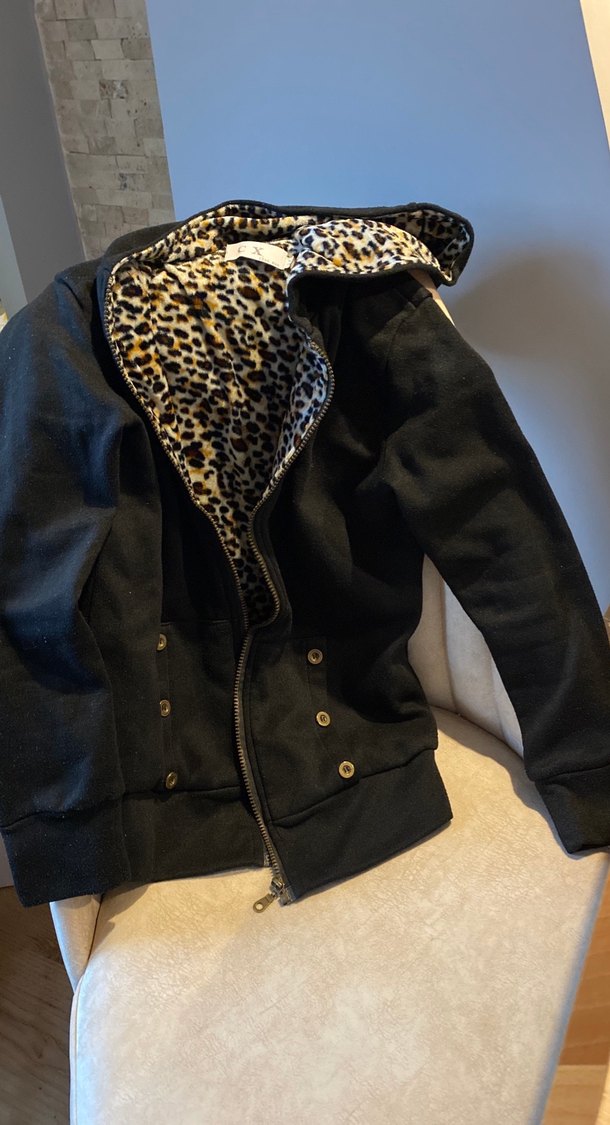 Siyah Leopar Desenli Kadın Süet Ceket - Görsel 3