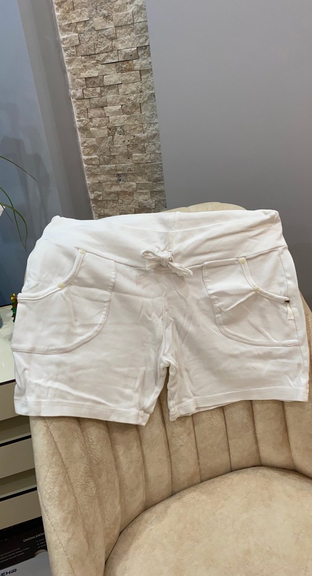 Beyaz Keten düşük bel Mini Şort - Görsel 2