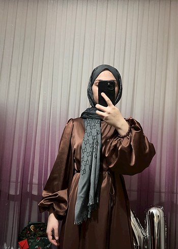 Kahverengi Uzun Kollu Saten Elbise - Görsel 6