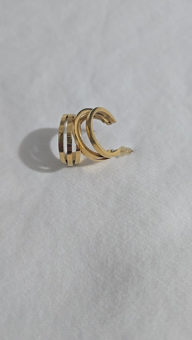 Altın Renkli çift halkalı çelik küpe. - Görsel 2