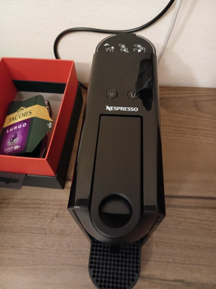 Nespresso C30 Essenza Mini Kapsüllü Kahve Makinesi - Görsel 5