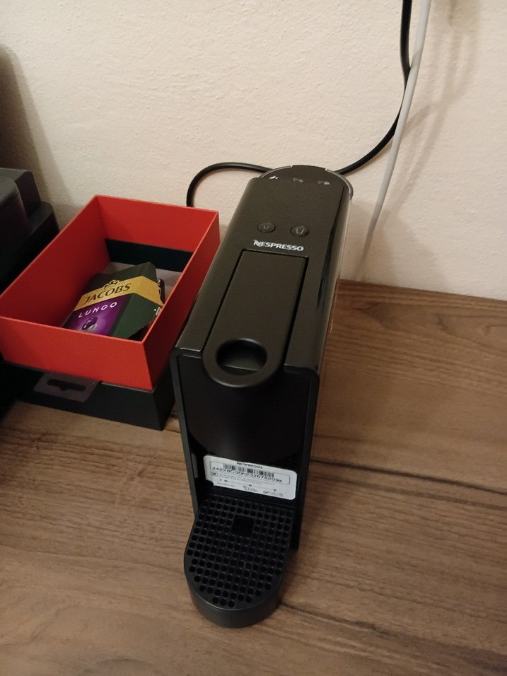 Nespresso C30 Essenza Mini Kapsüllü Kahve Makinesi - Görsel 2