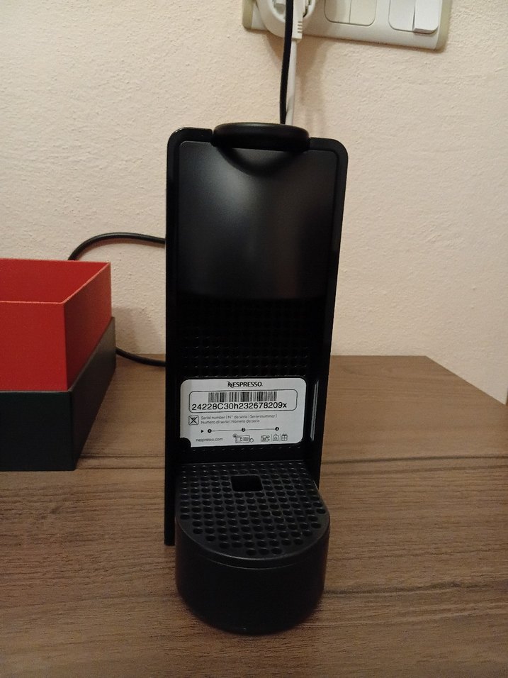 Nespresso C30 Essenza Mini Kapsüllü Kahve Makinesi - Görsel 3