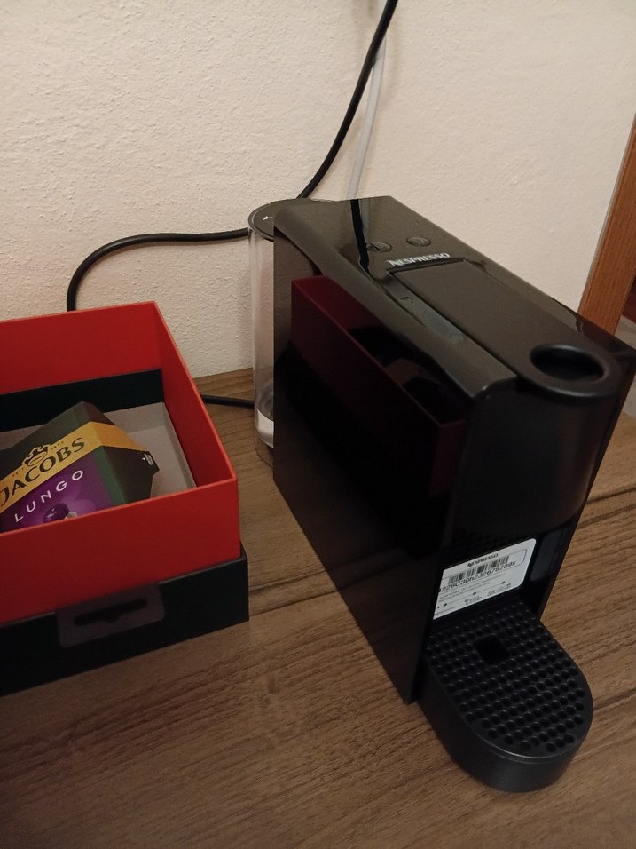 Nespresso C30 Essenza Mini Kapsüllü Kahve Makinesi - Görsel 4