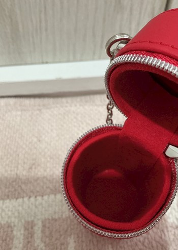 Benefit Zincir li ruj cantasi benetint - Görsel 5