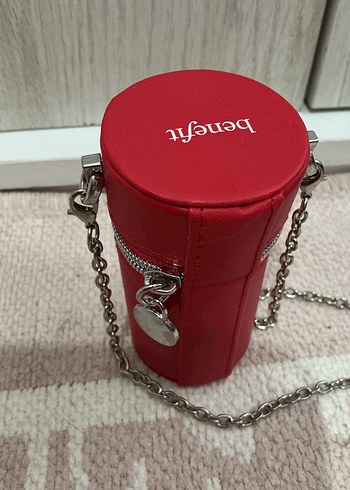 Benefit Zincir li ruj cantasi benetint - Görsel 3