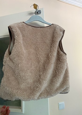 Erkek Çocuk Bej Düğmeli Yelek - Görsel 2