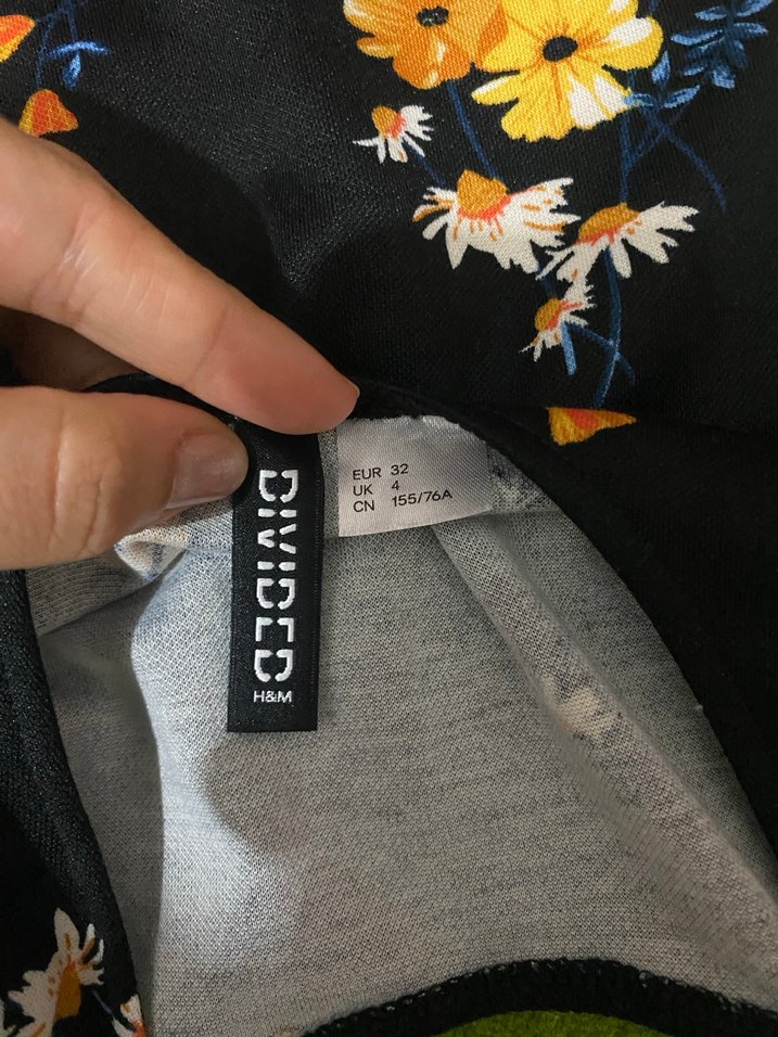 Çiçek Desenli Askılı elbise - Görsel 3