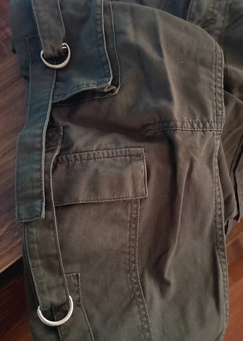 Bershka 32 beden kargo pantolon - Görsel 3