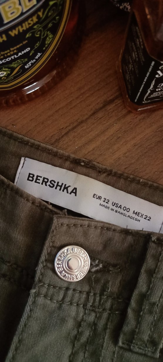 Bershka 32 beden kargo pantolon - Görsel 2