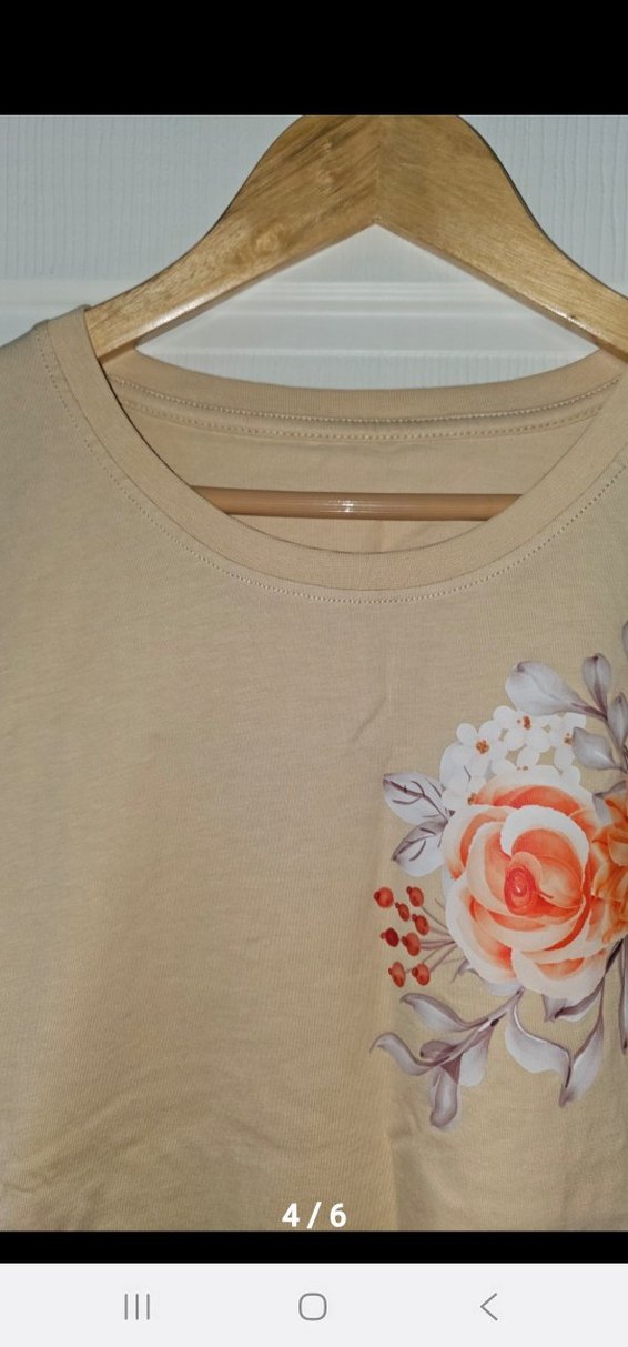 Bej Çiçek Baskılı Bol Kesim Hamile Tişört - Görsel 4