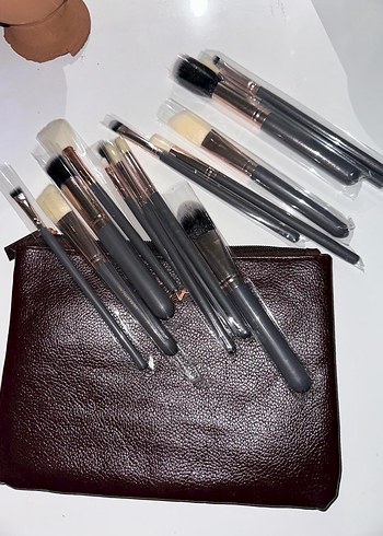 Zoeva Makyaj Fırça Seti ve Kahverengi Çanta - Görsel 4