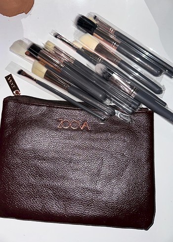Zoeva Makyaj Fırça Seti ve Kahverengi Çanta - Görsel 2