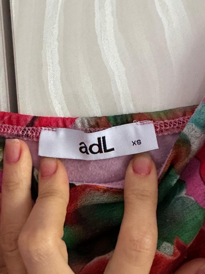 Çiçek Desenli Renkli Midi Elbise - Görsel 4