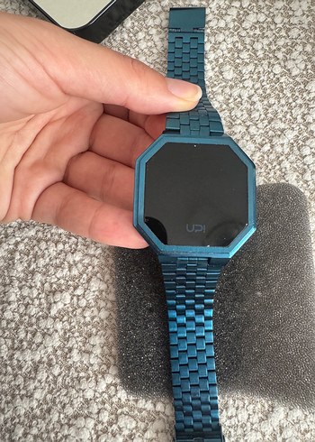 Up watch edge