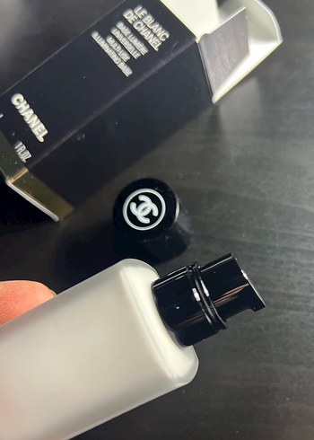 Chanel Le Blanc Çok Amaçlı Aydınlatıcı Baz 30ml - Görsel 7