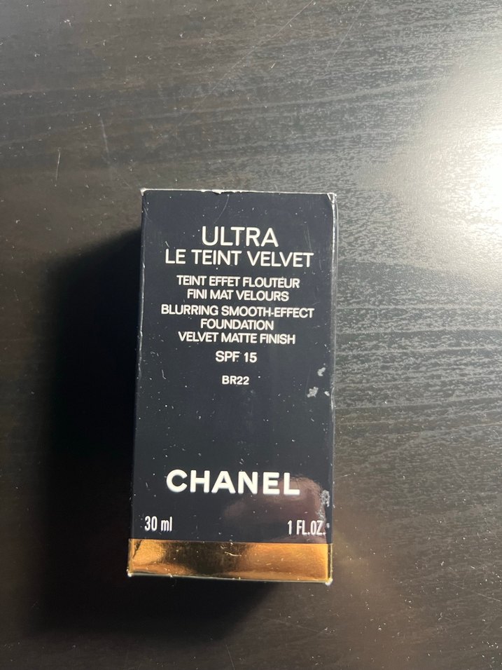 Chanel Ultra Le Teint Velvet Fondöten SPF15 30ml - Görsel 2