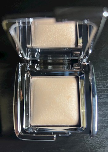 Hourglass Ambient Aydınlatıcı Pudra 1.3 gr- Açık Bej - Görsel 4