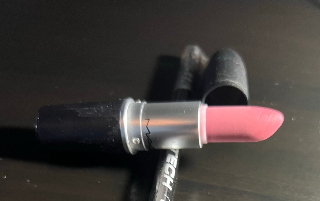 MAC powder kiss sultriness Pembe Ruj - Görsel 4