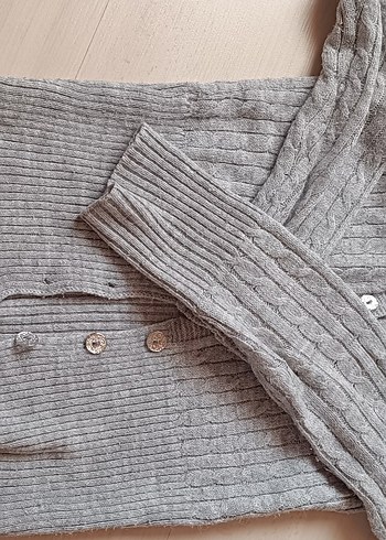 Düğmeli Gri Hırka - Görsel 2