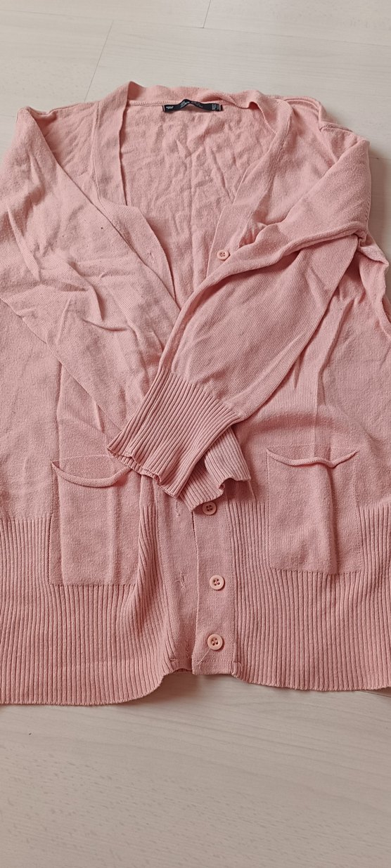 Düğmeli Pembe V Yaka Kadın Hırka - Görsel 2