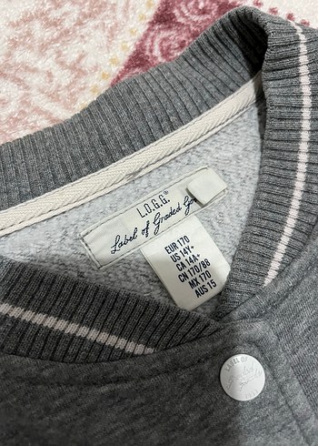 Kız Çocuk Gri Nakışlı Düğmeli Hırka - Görsel 2