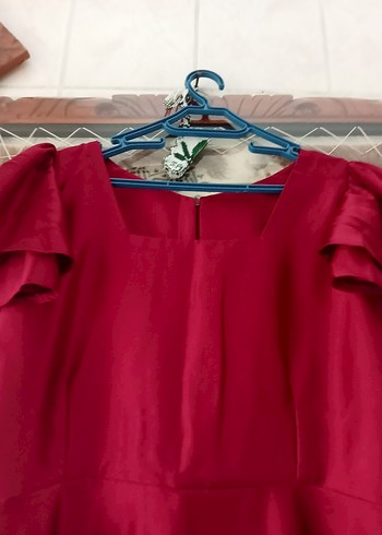 Bordo Midi Saten Elbise, Kemerli, Kayık Yaka - Görsel 4