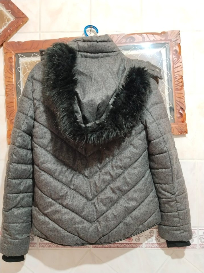 Gri Kadın Kısa Sıcak Mont - Görsel 4