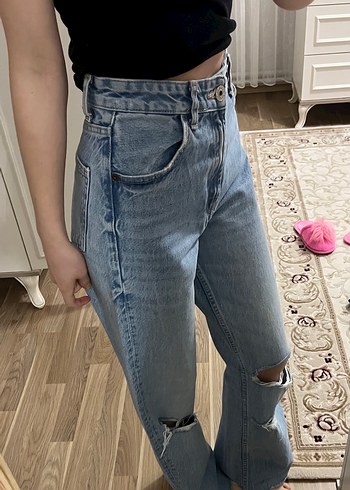 Kadın Mavi Pastel Renk Yırtmaçlı Bol Kesim Jean - Görsel 2