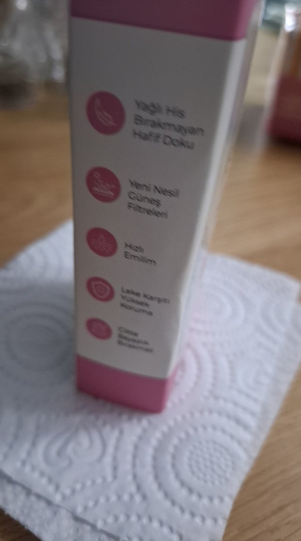 Sinoz SPF50 Pembe Tonlu Güneş Kremi - Görsel 2