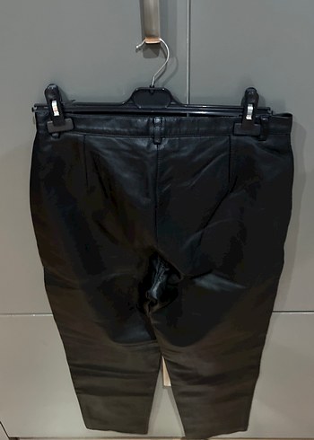 Kadın Siyah Deri Kemerli Midi Pantolon - Görsel 5