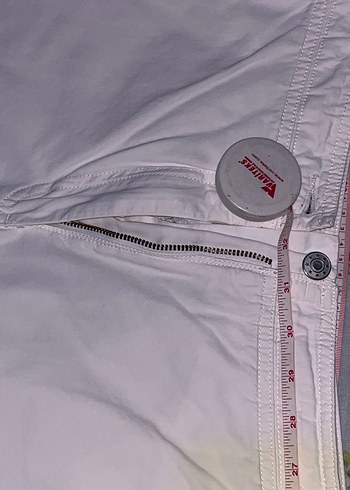 Beyaz Pamuklu Kadın Bermuda Şort - Görsel 5