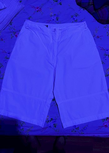 Beyaz Pamuklu Kadın Bermuda Şort - Görsel 3