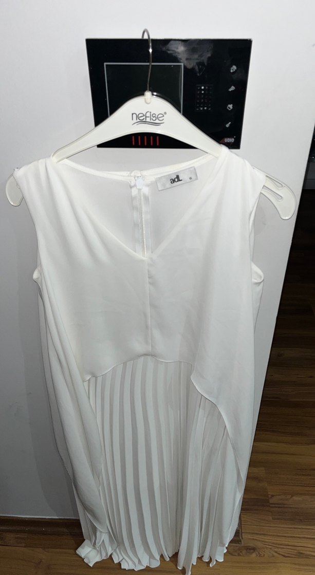 Kendinden kemerli piliseli elbise - Görsel 2