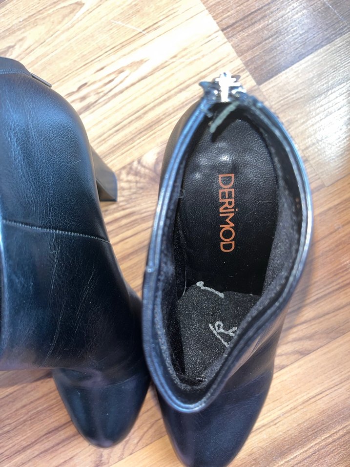 Siyah Deri Kadın Topuklu Bot - Görsel 5